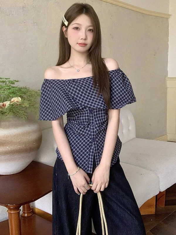 

Корейская стильная клетчатая рубашка для женщин, приталенная, с открытыми плечами, летняя, новая модная, из полиэфирного волокна, с коротким рукавом, для повседневной носки