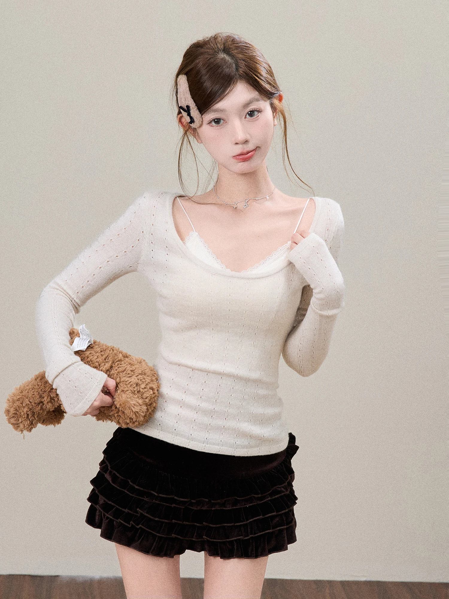 

Женский сексуальный базовый свитер с вырезами и низким круглым вырезом горловины, простой дизайн, удобная внутренняя одежда, трикотаж с длинными рукавами