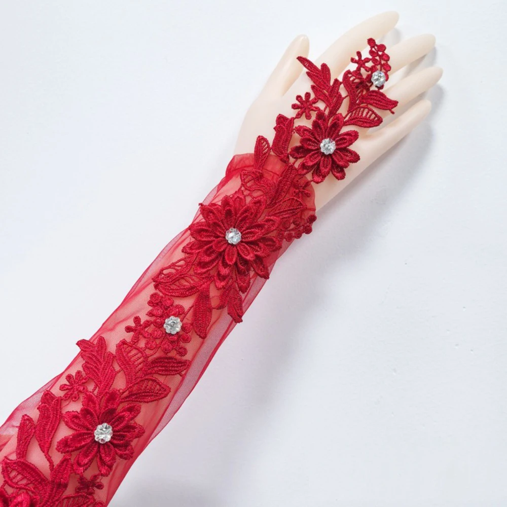 New Lace Embroidery Bridal Gown Mittens Long Hollow Out Banquet Gloves Pearl Diamond Evening Prom Decor Party