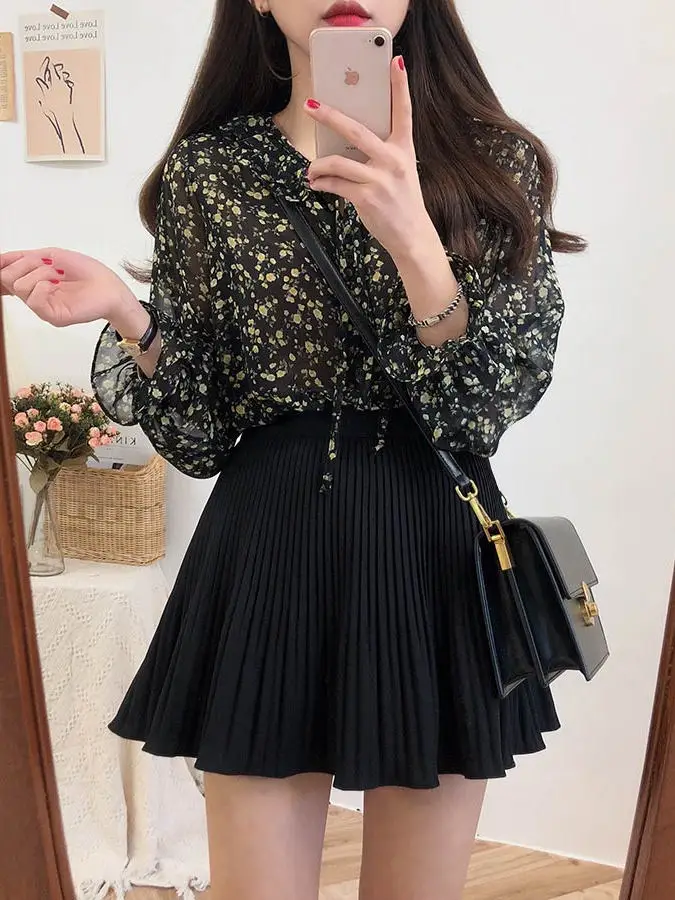 Retro Sweet  Style Women's Long Sleeve Loose Chiffon Shirt Floral Print V-Neck Korean Fashion Elegant Casual Top
