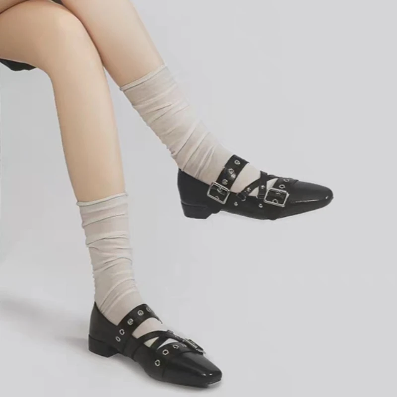 حذاء نسائي خفيف الوزن 2025 باليه فرنسي عتيق جديد داخل زيادة حذاء فردي برباط متقاطع حذاء ماري جين #3