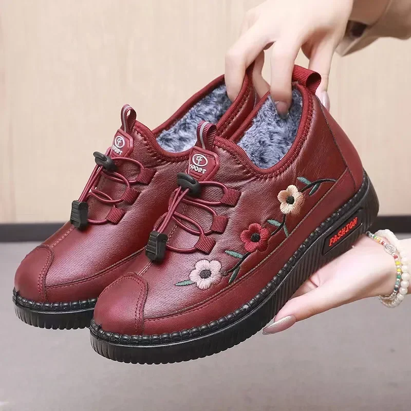 

Leather Fur Moccasins Flat Shoe for Women Sport Sneaker for Elderly Female Soft Warm Comfortable Elderly Loafers Size 41