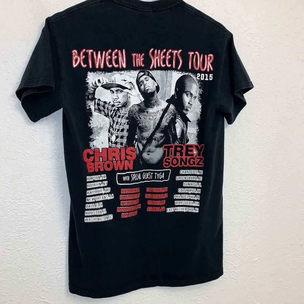 Trey Songz Chris Brown Between The Sheets 2015 Tour Tee Black T-Shirt Sz Small