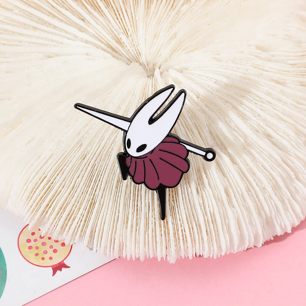 Game Hollow Knight Enamel Brooch for Backpack Pins Accessories Cartoon Metal Badge Lapel Pins for Fans Jewelry Gifts