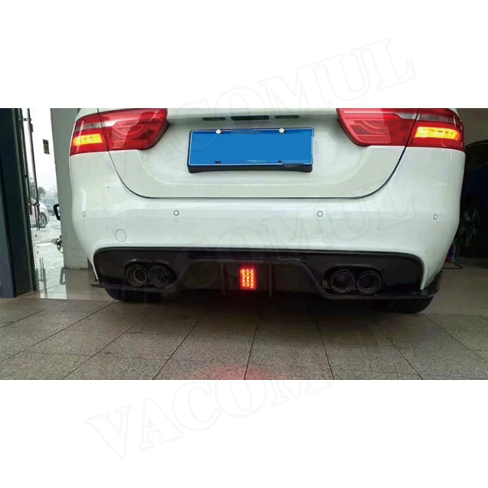 VACOMUL ألياف الكربون شفة خلفية سبويلر الناشر يناسب جاكوار XE 2015 2016 2017 2018 مع مصباح ليد الوفير