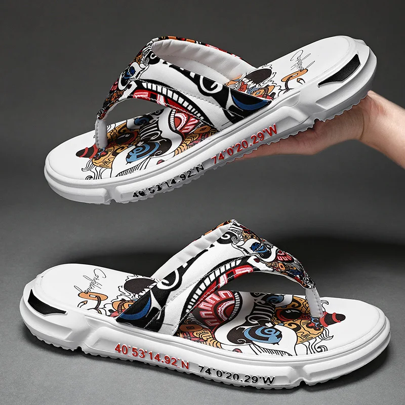 Zapatillas de casa de dibujos animados de Anime para hombre joven, chanclas exteriores antideslizantes de alta calidad con diseño único, sandalias con punta de suela gruesa, verano