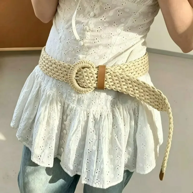 Wide Woven Straw Belt for Women Boho Round Buckle Waist Cinch Summer Dress Jeans Skirt Adjustable Beach Vacation Casual Outfit
