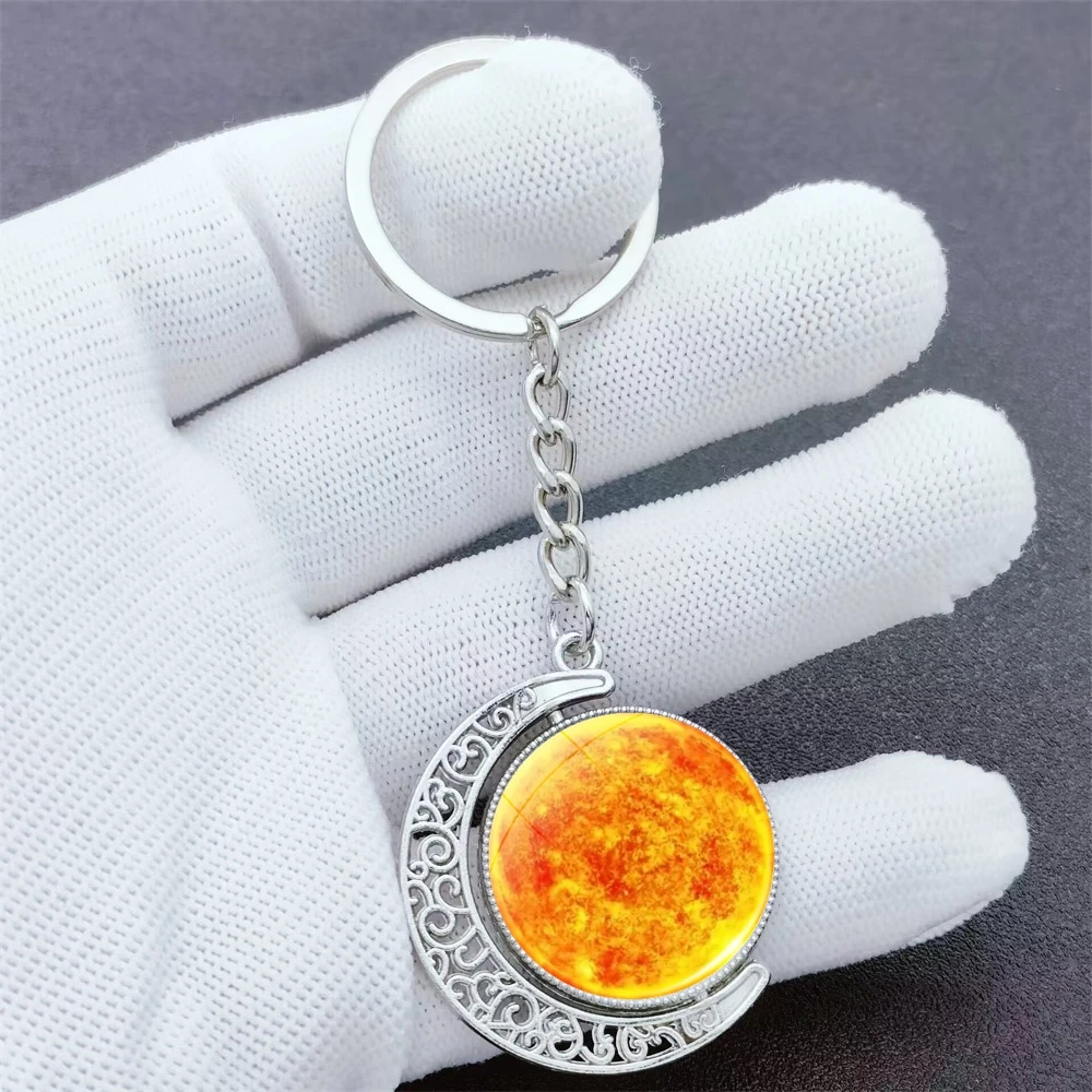 Fashion Solar System Planet Keychain With Double-sided 360 ° Rotating Pendant For men and women Jewelry Gifts