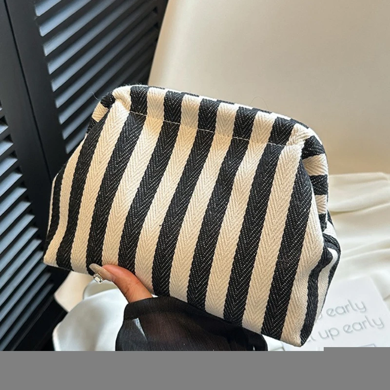 Vertical Woven Summer Crochet Purse Women Beach Clutch Handbags 2027Dumpling HoboCasual Colorblock Bag Ladies Ruched Cloud Purse view 2