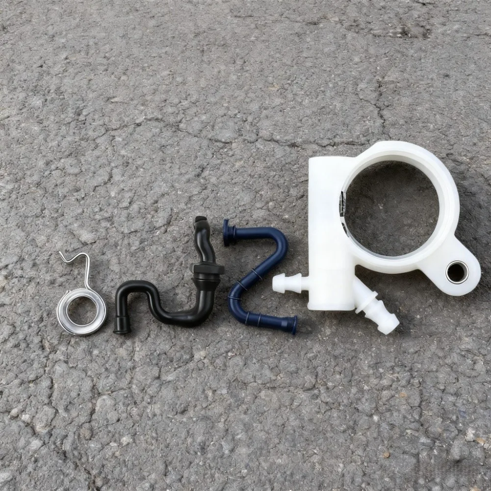 

Масляный насос для бензопилы для самостоятельного обслуживания (как показано на фото), улучшает производительность резания, включает 2 масляные трубки, включает масляный насос.