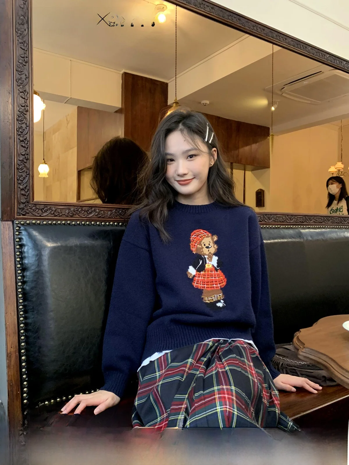 

Hello Bear Pattern Knitted Sweater Couple Sle Women's Faion Autumn New Retro Aosphere Long Sve round Ne Top