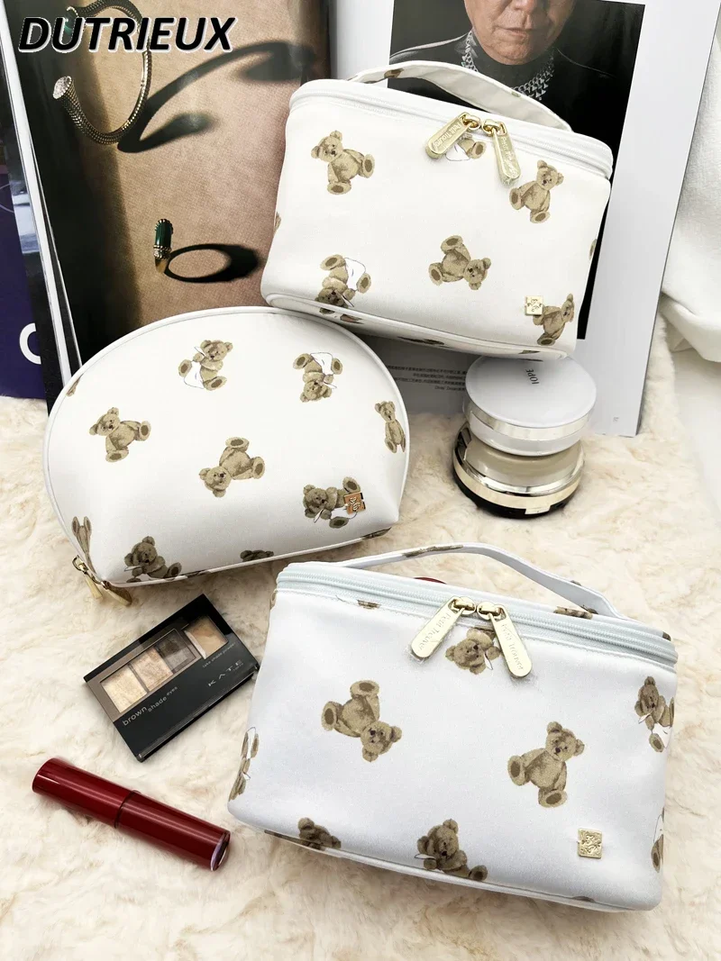 

Fashion Sweet Cute Ladies' Cosmetic Bags 2024 New Elegant Casual Mini Portable Small Bucket Bag for Women Make Up Case