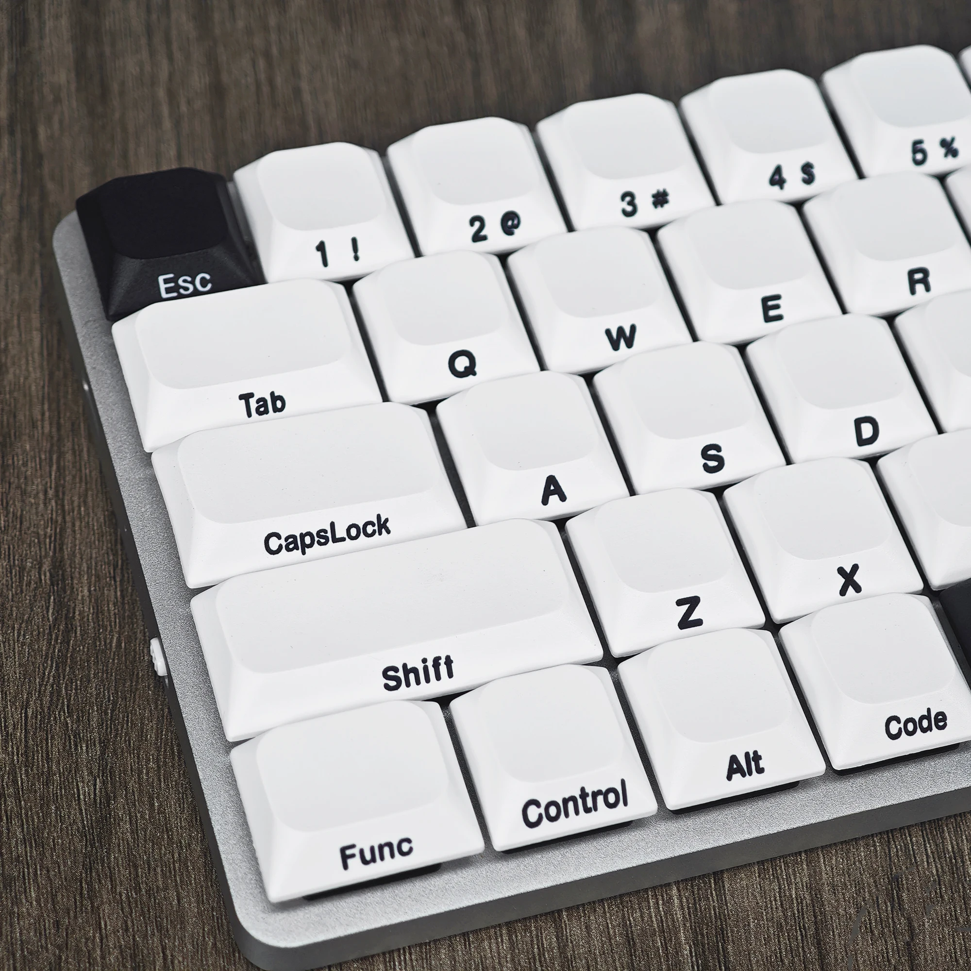 YMDK Slim Low profile MX PBT Keycap  White Black Side Print Dye Sub for Nuphy 61/64/75/87/96/104 Mechanical Keyboard