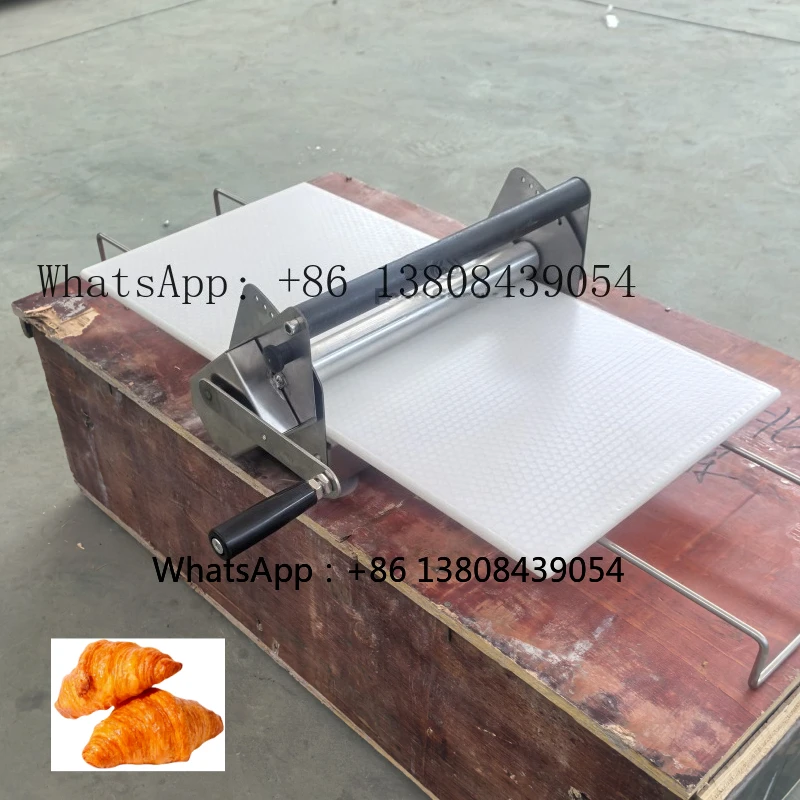 Efficiency Portable Manual Dough Wrapper Machine Puff Pastry French Egg Tart Skin Forming Machine for