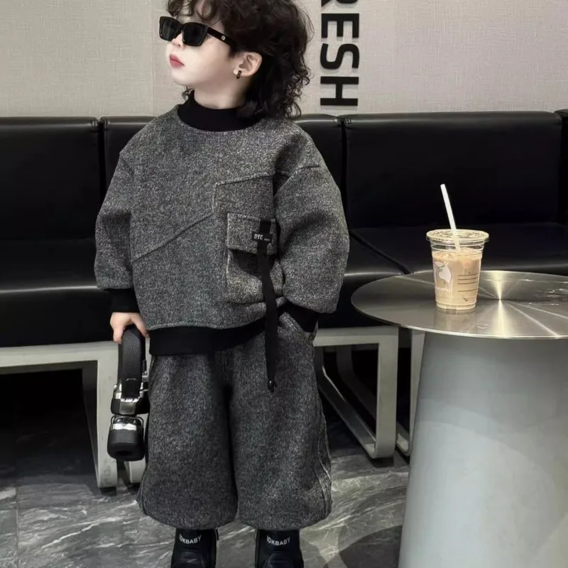 New Velvet Set for Preschool Children 2026 Autumn Hoodie Korean Edition Cool Handsome Casual Pants Children's Wear Two Piece Set