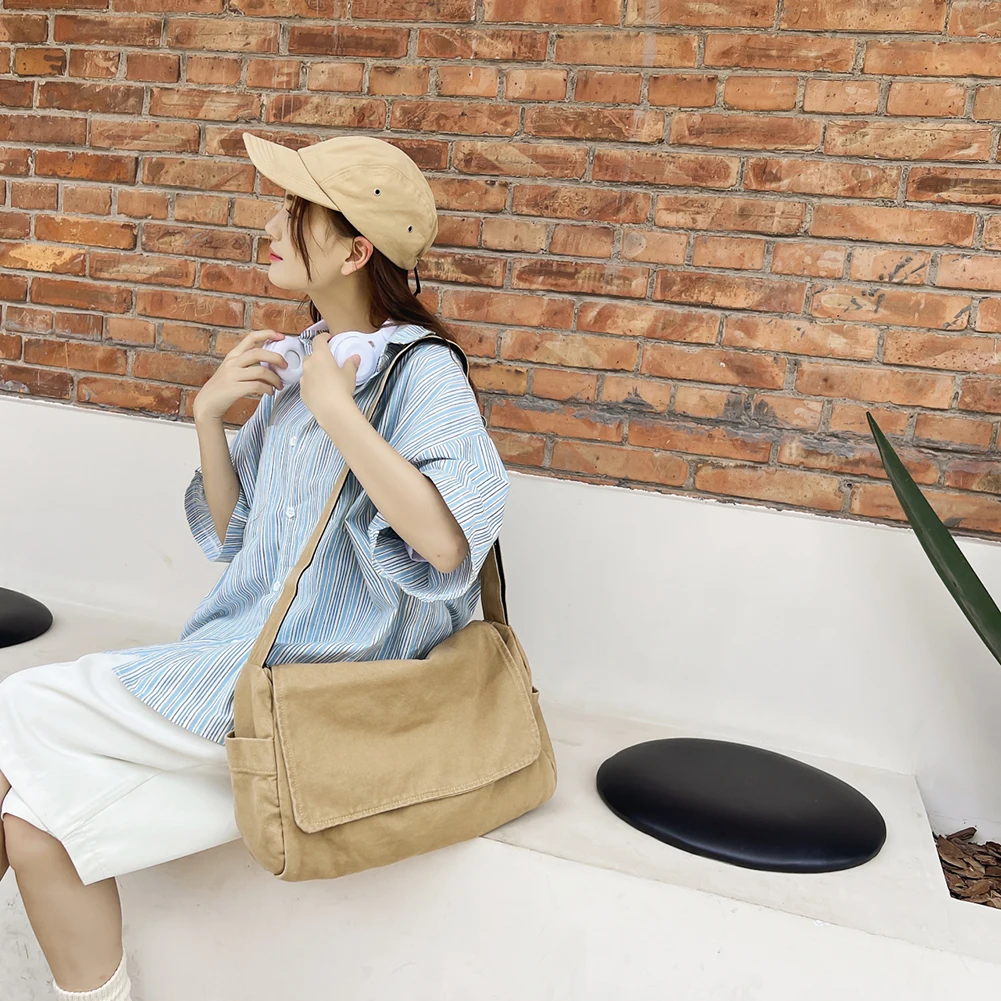 

Women Washed Shoulder Bag Large Capacity Canvas Messenger Bag Versatile Retro Crossbody Bag Distressed Satchel Bag Shopping Bag