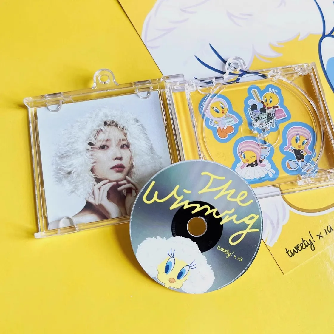 البوب لي جي Eun IU موسيقى صغيرة CD NFC المفاتيح لعب الأغاني 6th ألبوم صغير الفوز حلقة رئيسية تأثيري قلادة الاكريليك عقد دي اي واي #3