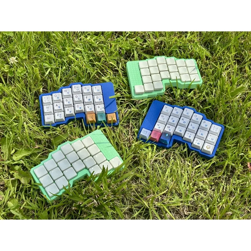 

KOMETA 42-key Layout Wireless Split Keyboard Costom 3D-printed Case Choc V2 Switch Support ZMK Hot-swap Teclados Mecânico Gifts