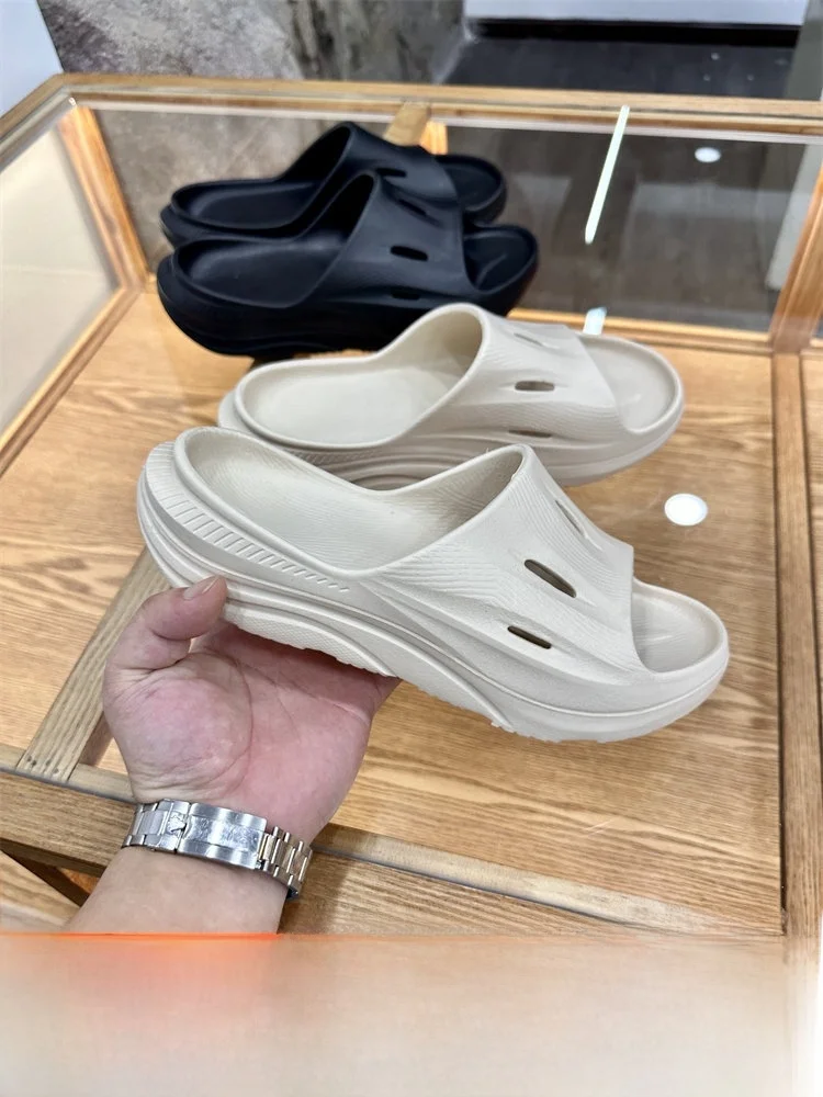 Comfortable Lightweight Breathable Men's Slip-On Sandals EVA Integrated Design Sporty Casual Flat Heel Pure Color Summer Sandals