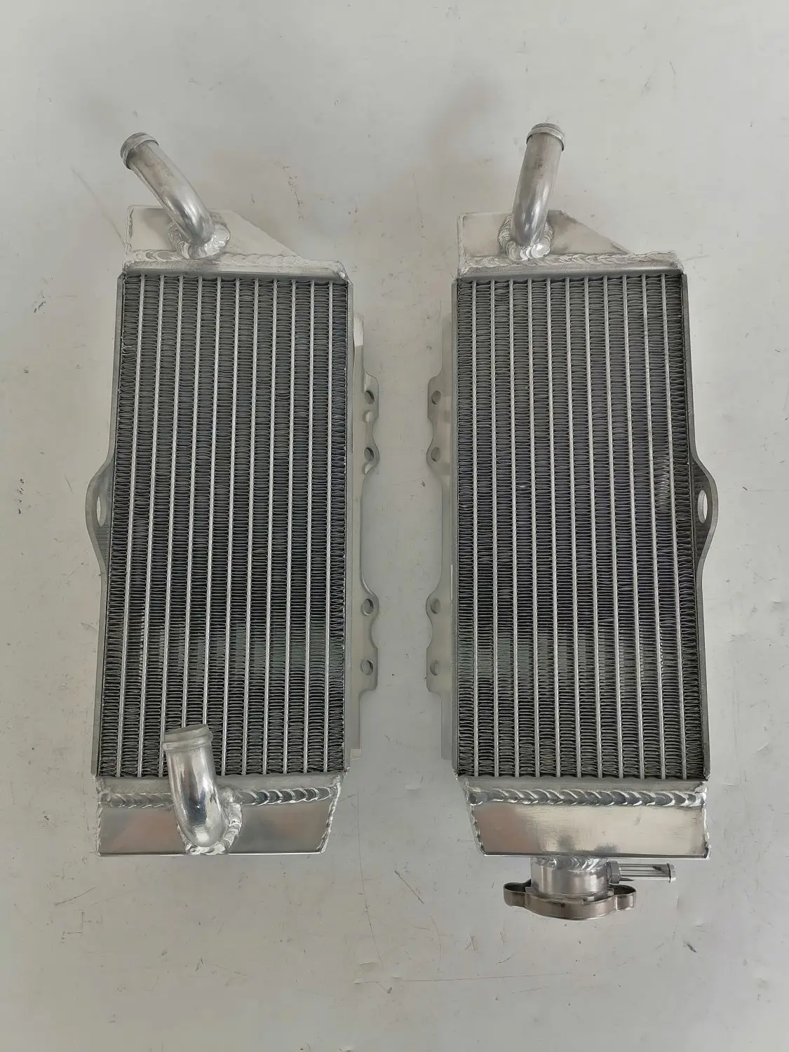 

New Left side and Right side Aluminum Radiator For 2000-2002 Yamaha WR426F WR 426 F Cooler Cooling Coolant 2000 2001 2002