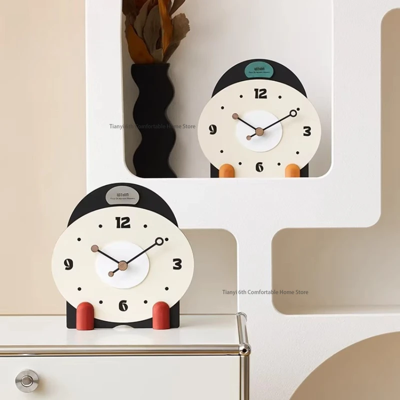 

Настольные часы в скандинавском стиле с мультяшным дизайном для гостиной, современные офисные настольные часы, роскошное украшение для прихожей и ТВ-тумбы FYTC