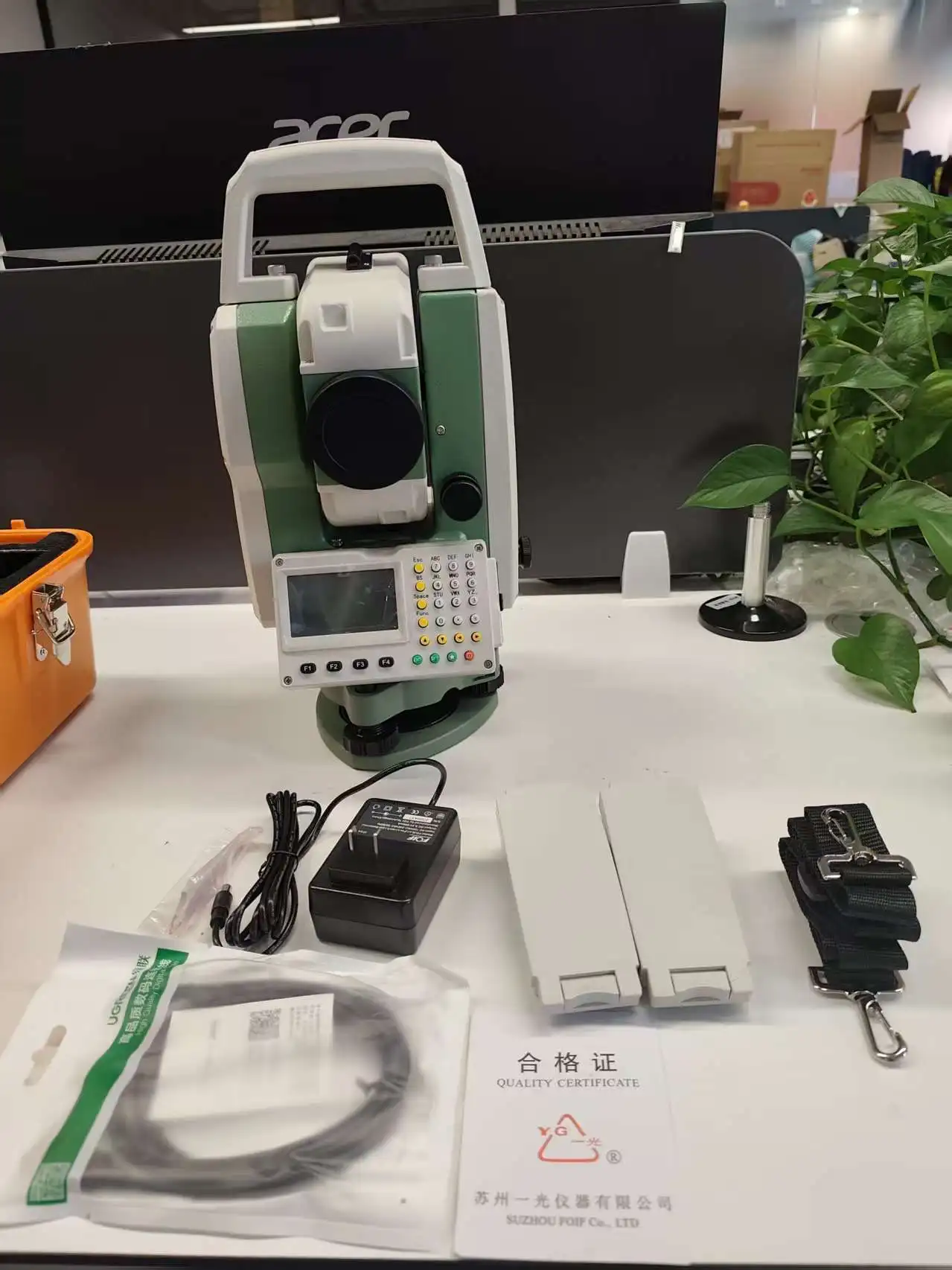 Smart RTS-102R10 + Total Station Surveying Equipment with Reflectorless 1000m