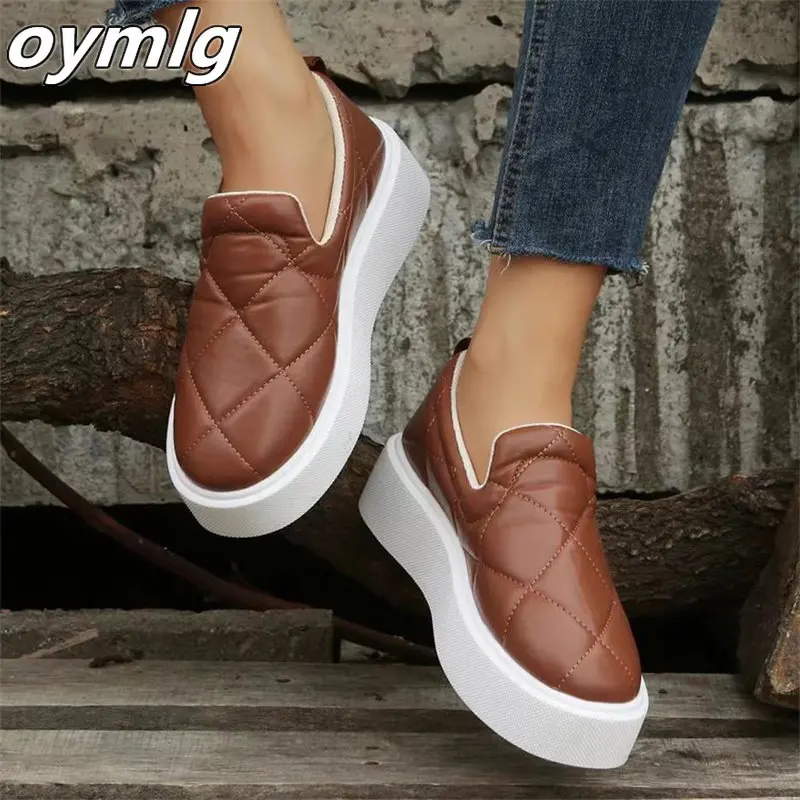 Scarpe singole scarpe grandi da donna nuovo stile solid round head scarpe in pelle con suola spessa tacco piatto scarpe casual basse