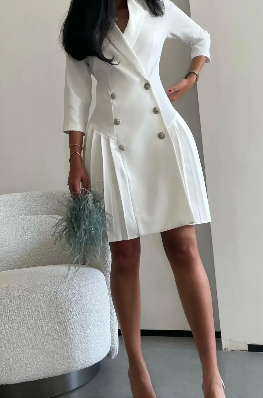 

Elegant Short Crepe V Neck Evening Dresses With Buttons A Line Long Sleeve Pleats Prom Dress Robe De Soiree Formal Party Gown