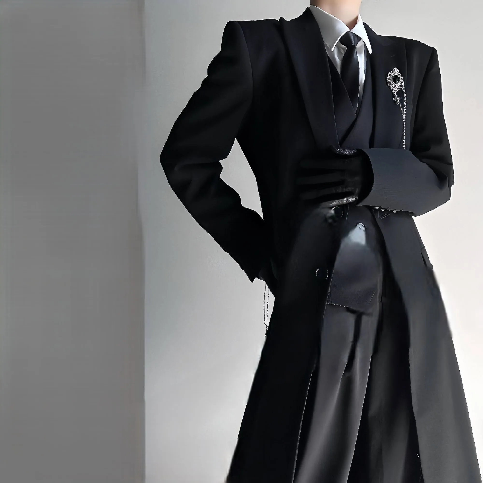 

Мужской тренчкот в британском стиле, классический, праздничный, викторианский, с элементами в портновском стиле, сегментированный, модный.