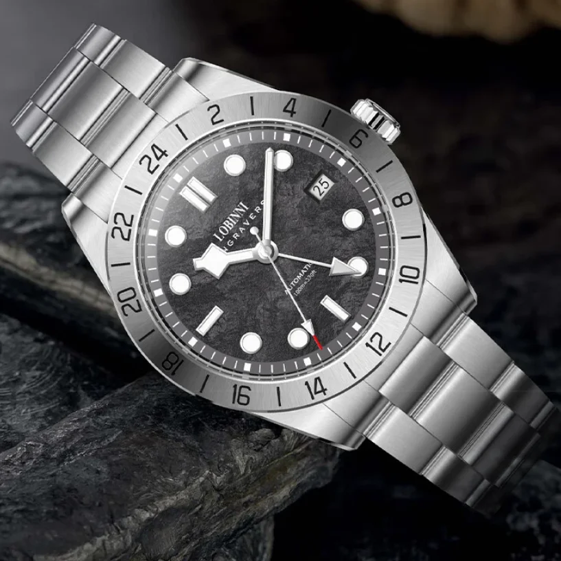 

Мужские автоматические часы Lobinni 40 мм, GMT, механические наручные часы для дайвинга, водонепроницаемость 10 бар, светящиеся стрелки C3, сапфировое стекло, механизм NH34