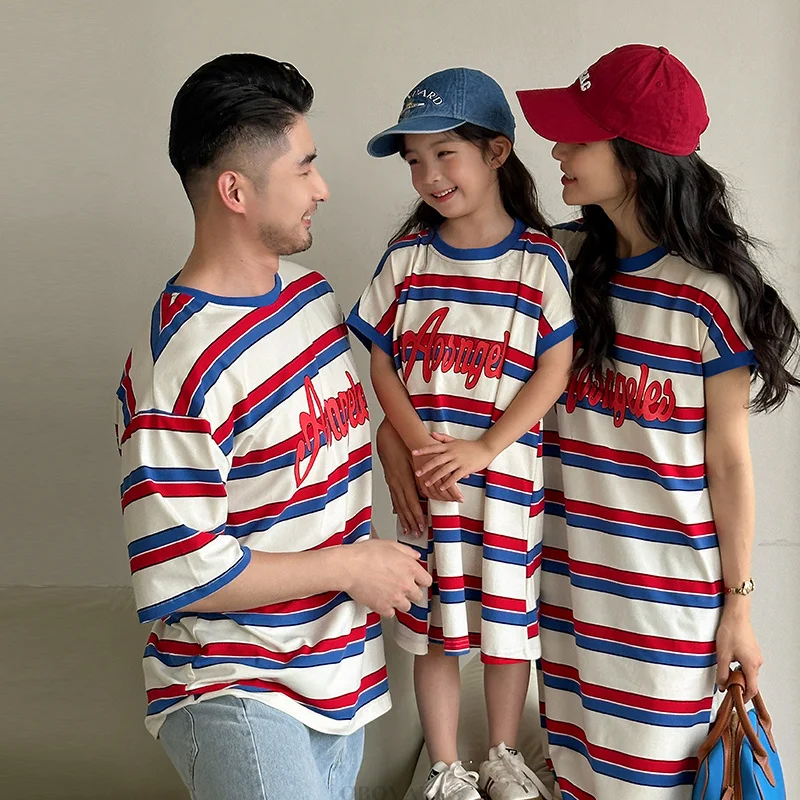 

Summer Vacation Family Look Outfit Dad Mom and Baby Matching Striped Clothes Mother and Daughter Dress Father Son Clothing Set