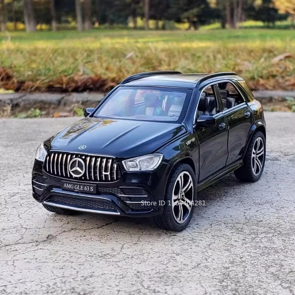 

1:32 GLE63S C260L Модели игрушек Литые под давлением автомобили 6-дверный звуковой свет с откатным механизмом Миниатюрные автомобили для взрослых мальчиков Подарки на день рождения