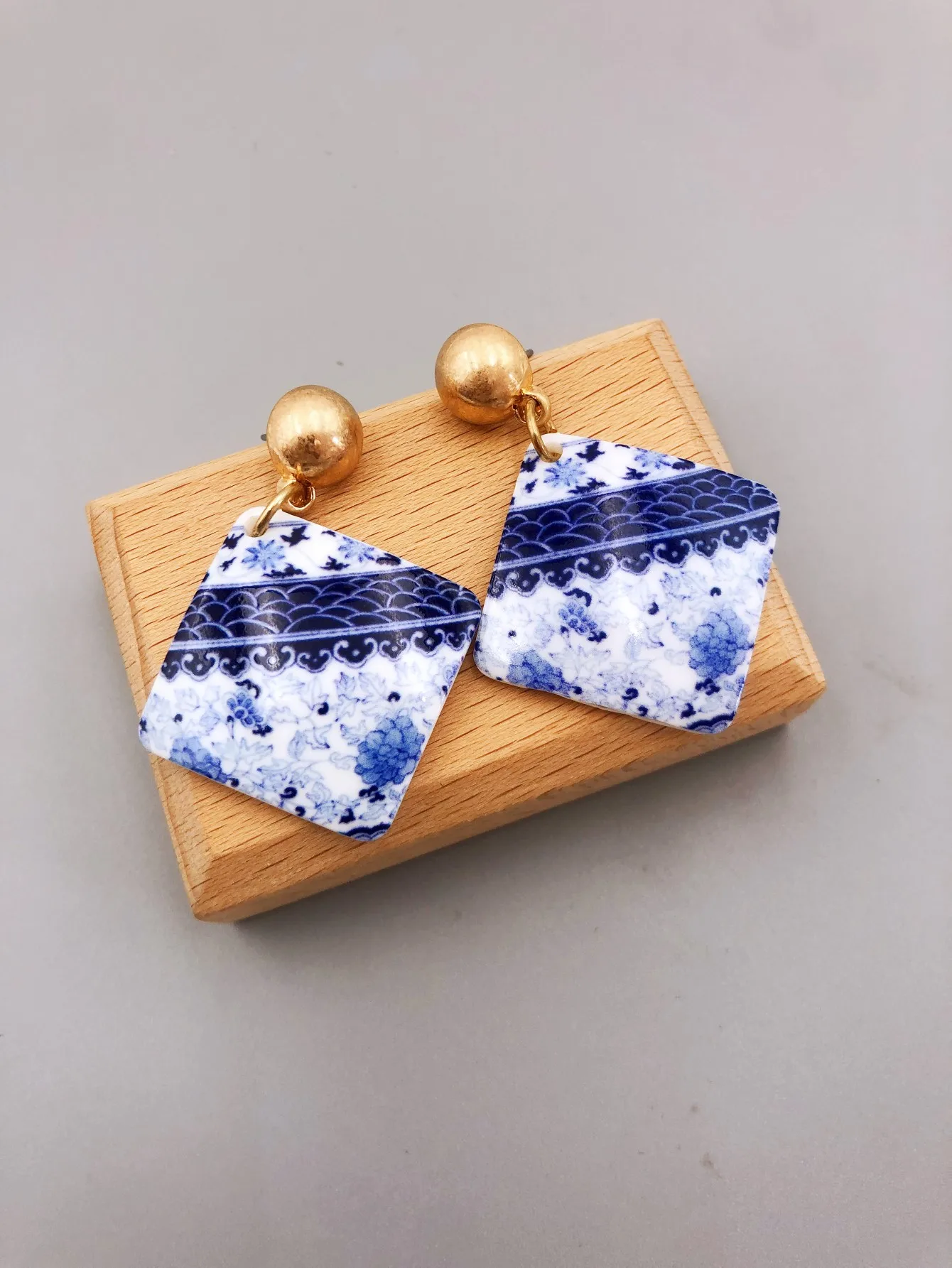 Fashionable Ethnic Ceramic Acrylic Earrings for Women\'s Everyday Style earings for women