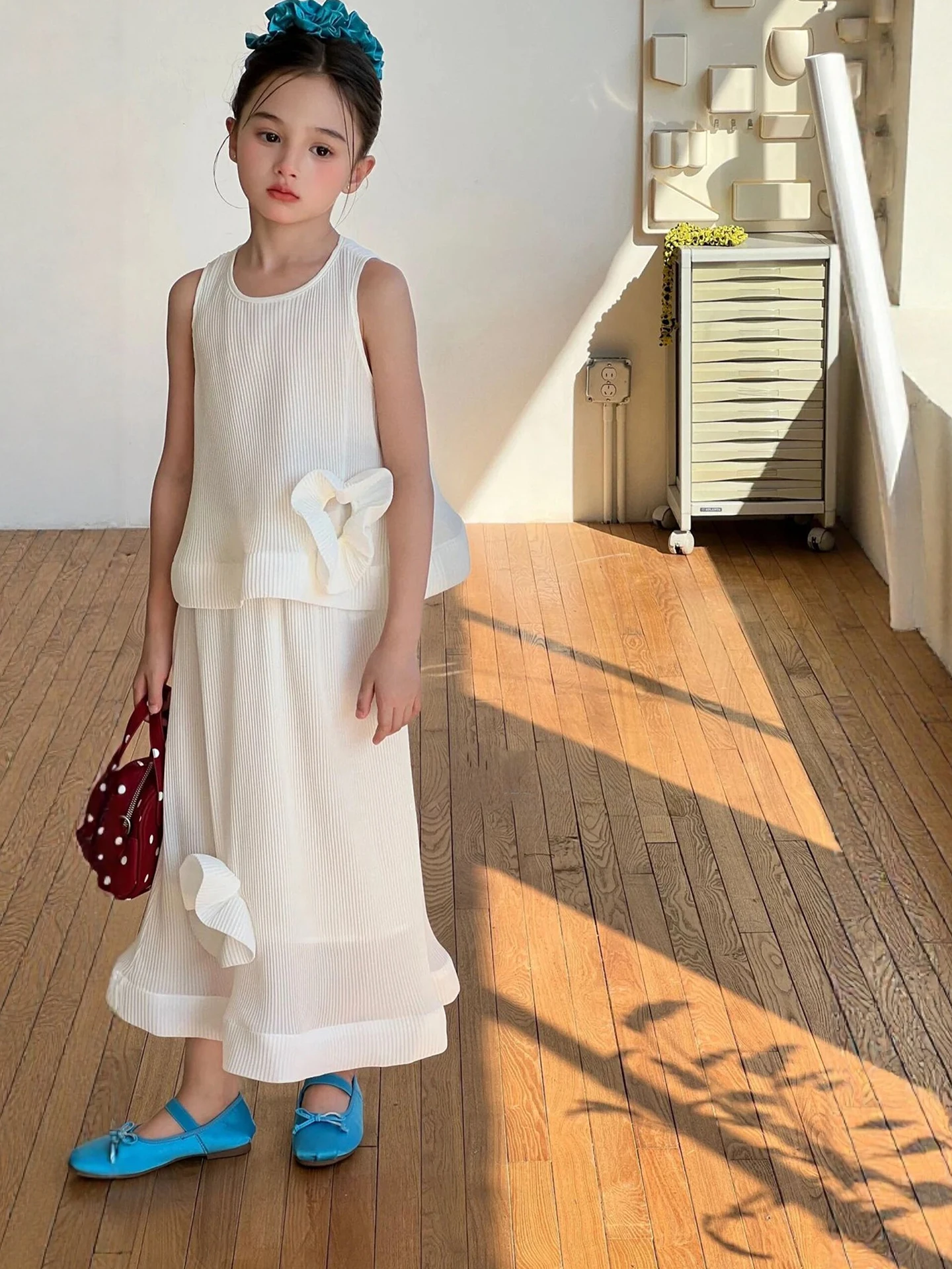 

Girls Summer Outfit Sweet White Vest And Skirt Set Children's Clothing Two-Piece Ensemble for Ages 2-14 Fashionable French Style