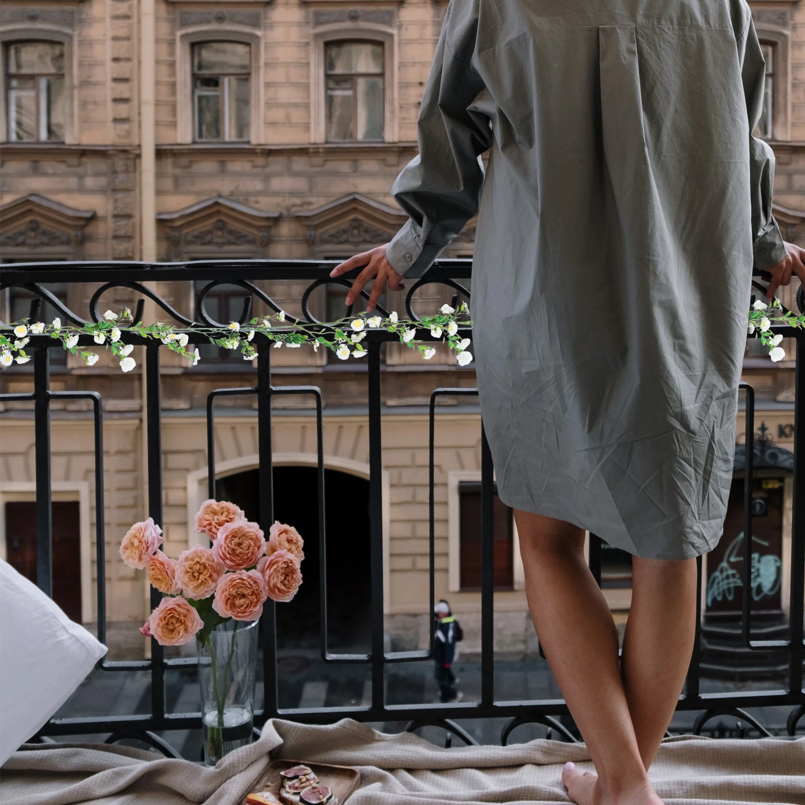 

Artificial Daisy Flower Vine Silk Fake Flowers Hanging Garland for Wedding Home Garden Party Wall Decoration Summer Spring