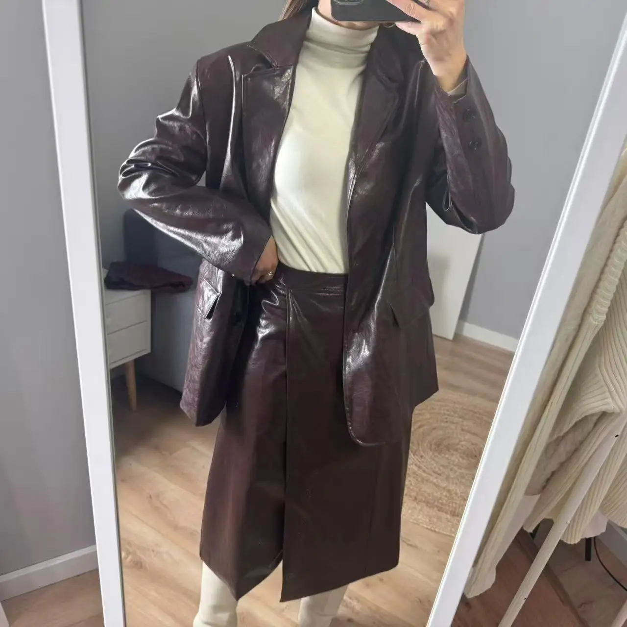 

2025 Осень/Осень Зима Новая женская мода Базовая куртка Базовый пиджак