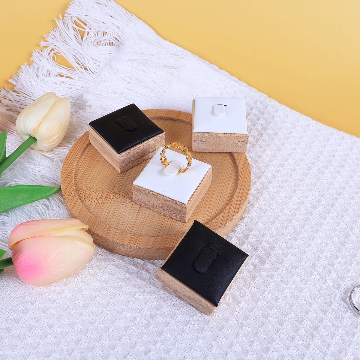 Simple Bamboo Wood Rings Display Stand PU/Velvet Pair Ring Wedding Ring Storage Holder Jewelry Organizer Showcase Prop