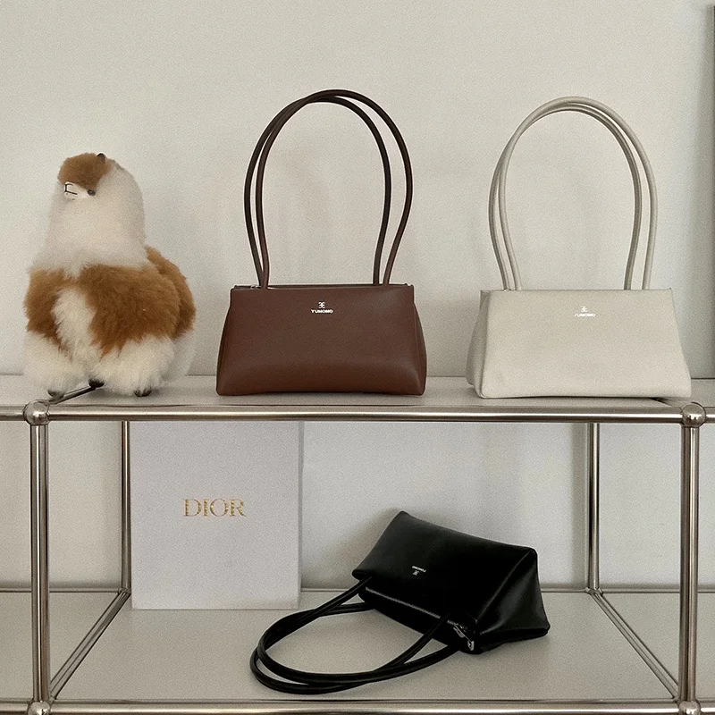 

Luxury Leather Handbag Underarm Bao Single oulder Small Square Bao Women's Faion Autumn 2023 Other Material 00%