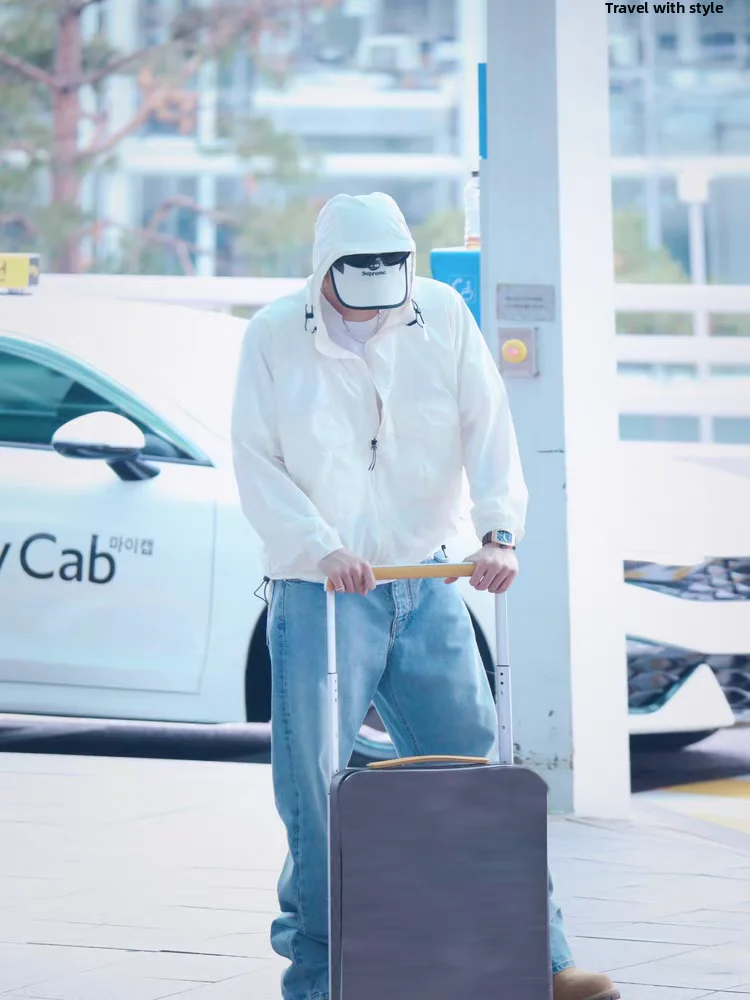 

SEVENTEEN Retro American Denim Jeans Loose Straight Leg Thin Casual Long Pants for Men And Women Summer Leisure Wide Leg Jeans