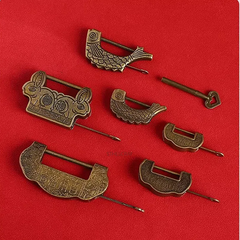 1 Stück Zinklegierung Retro-Schlüsselschloss Büro-Aktenschrank-Türschlösser Chinesischer Stil Schmuckkästchen-Vorhängeschloss Möbelbeschläge