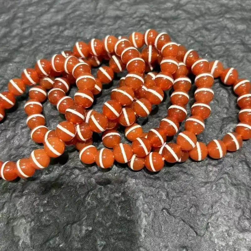 Natural Agate Bead Bracelet, A Hand-Held Accessory