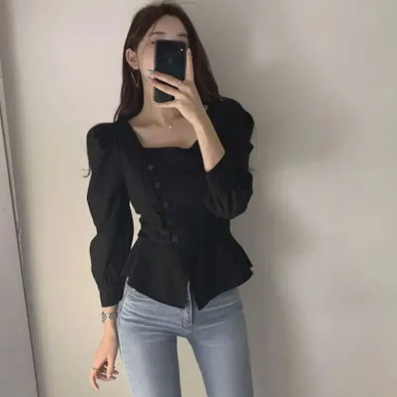 

Chic Spring ort Padded oulder Blouse Women's Square Collar Gathered Waist Bubble Sve irt Street Sle Korean Faion