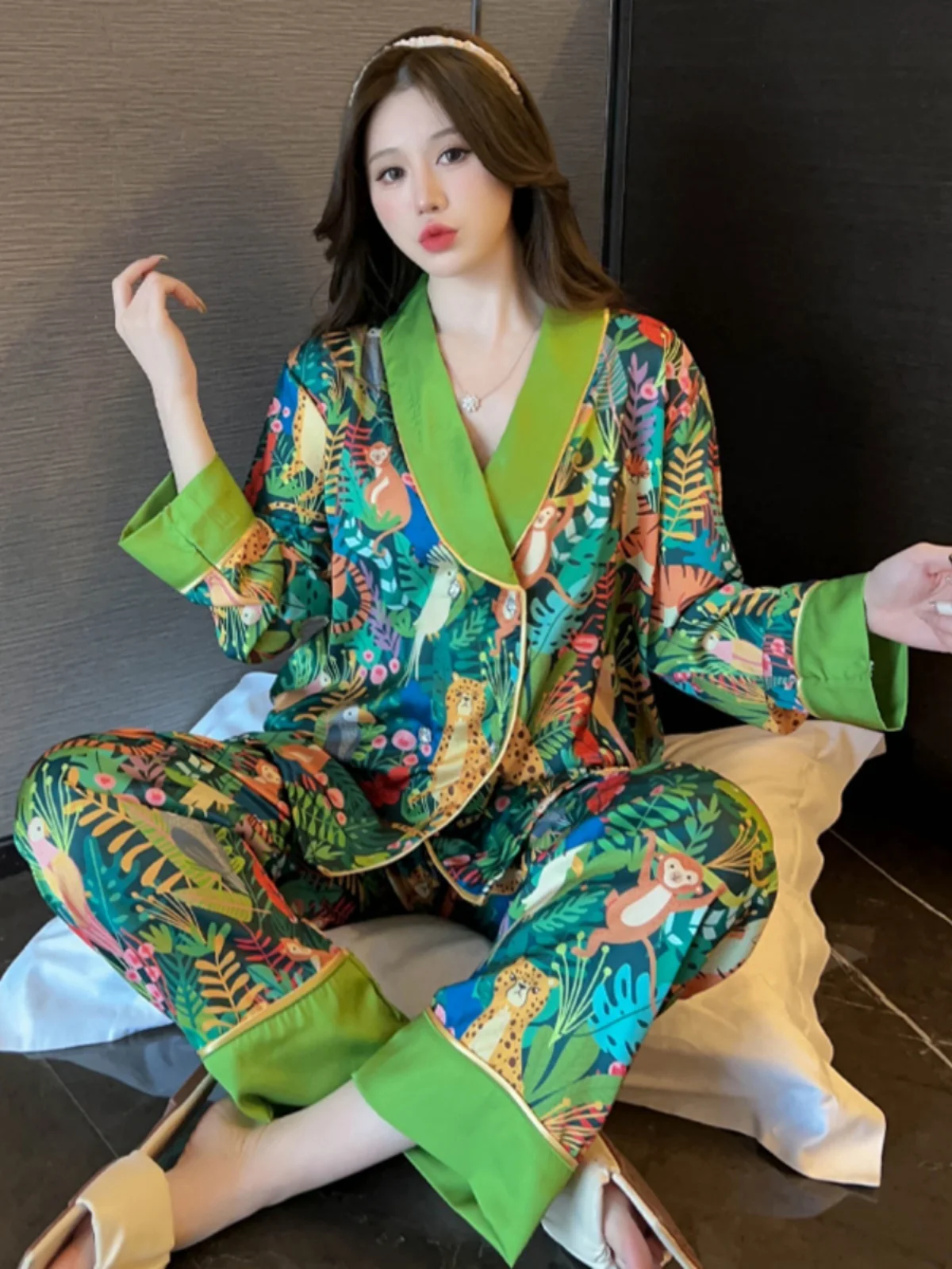  Silk Sleepwear Set Women's Spring Summer Long Sleeve Thin Ice Silk Home Clothes V-neck Print Casual Long Pants