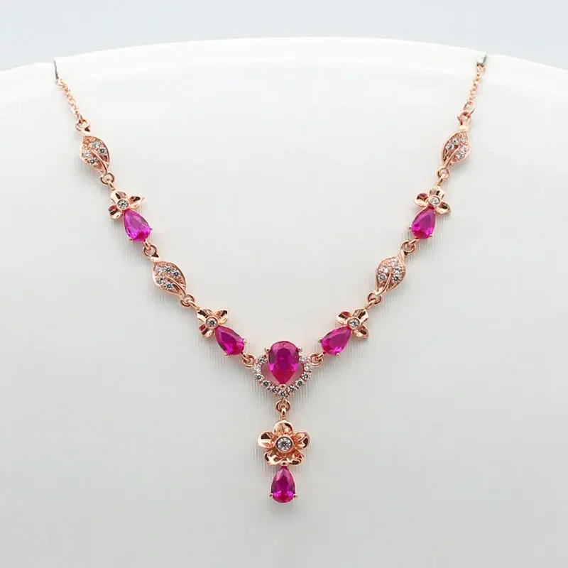 New Ruby Flower Wedding Necklace Plated 14K Rose Gold Light Luxury Charm High Sense Engagement Ladies Jewelry