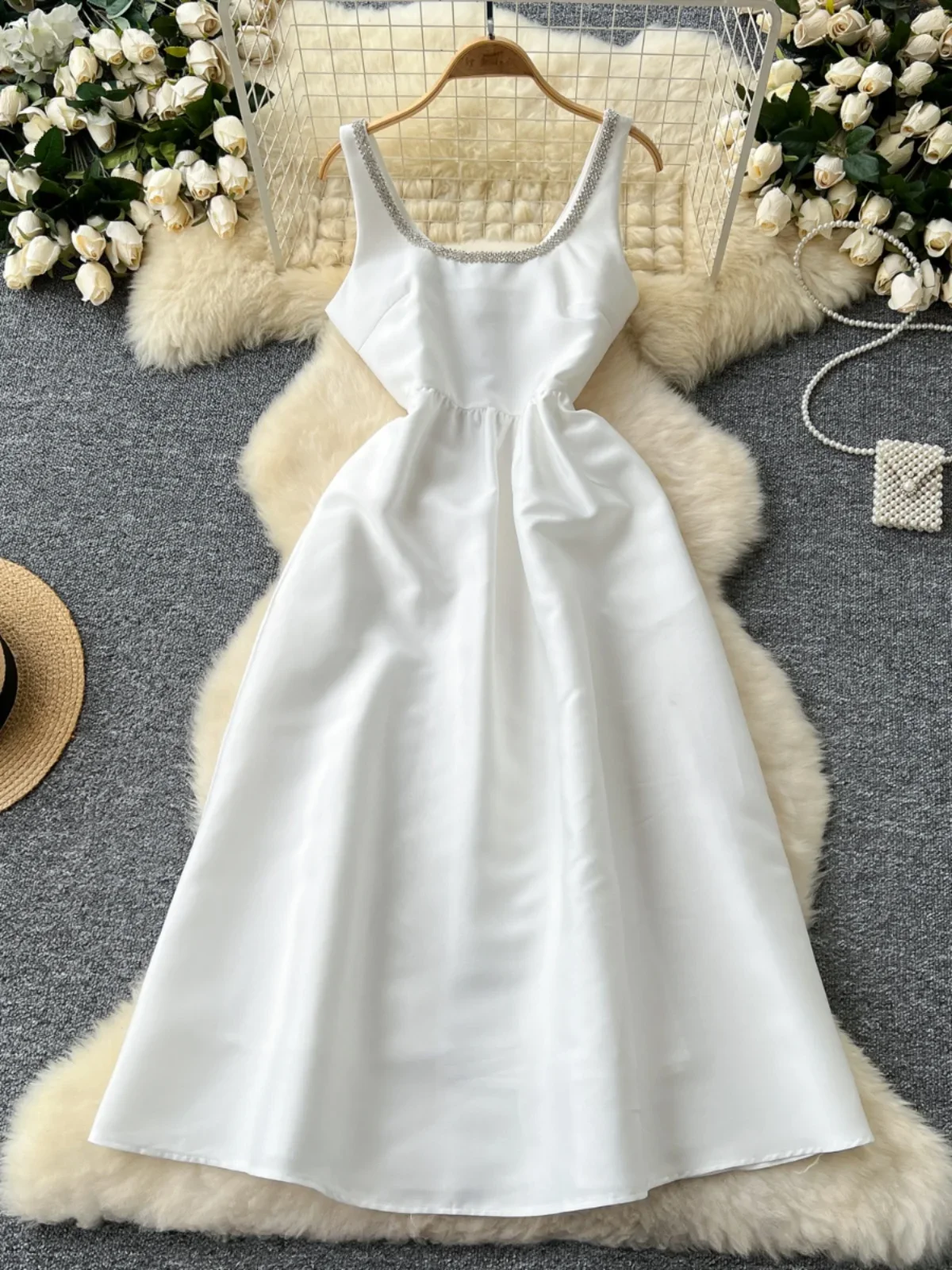 Ofallsis Red High End Dress Dinner Party 2024 Summer New Sleeveless Diamonds Studded Square Collar Waist Slimming Fluffy Dresses