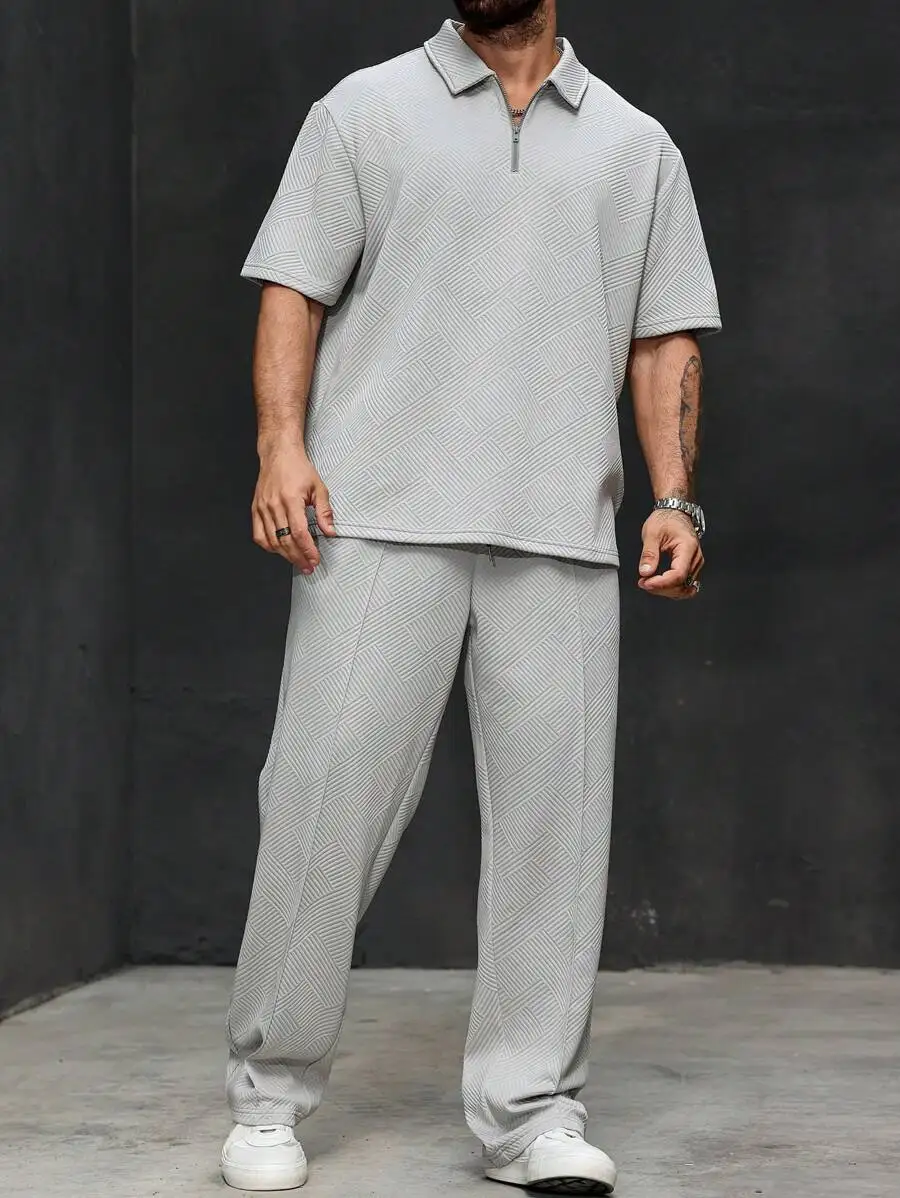 

Men's 2-Piece Set: Short Sleeve Zip-Neck Polo Shirt & Matching Pants, Geometric Texture, Light Gray