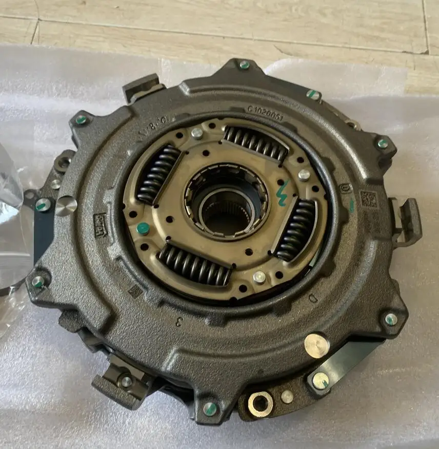 Original new clutch Suitable for SAIC MG6 RX5 GS HS (does not include bearings)