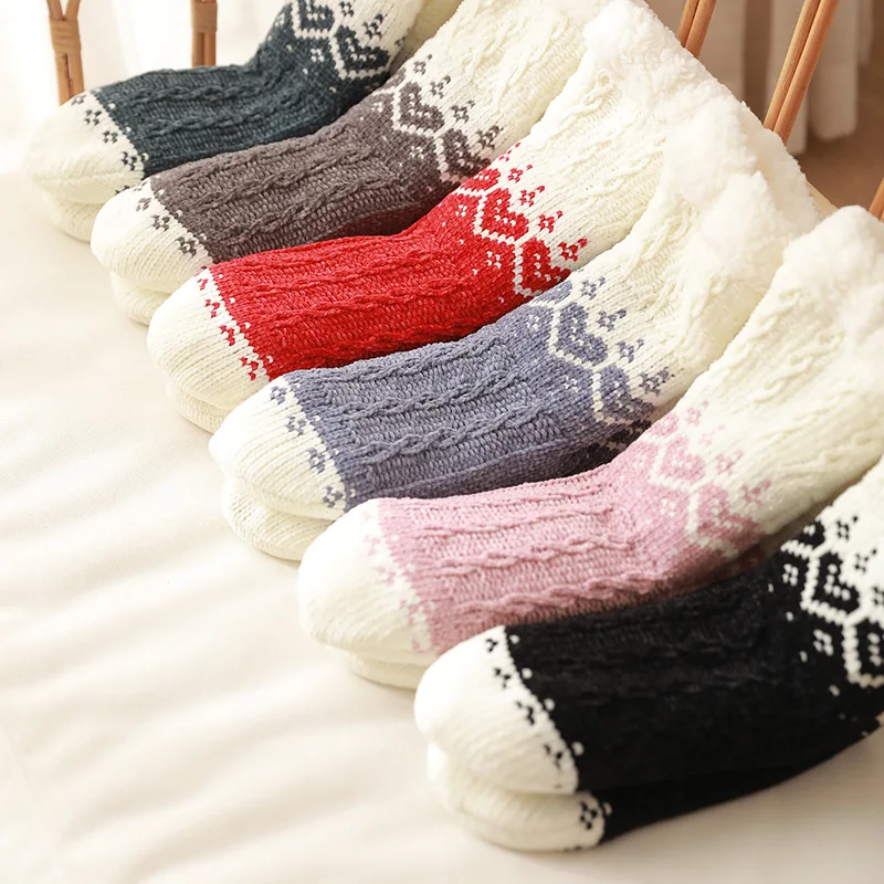 Chaussettes de chambre d'hiver neige chaude Chenille amour maison maternité chaussette de couchage mi Tube jambières tapis pantoufles femmes chaussettes de noël