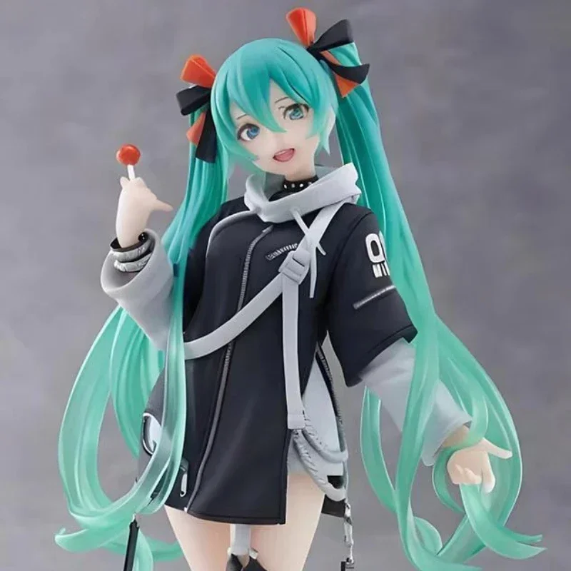 Hatsune Miku Peripheriegeräte 18 cm/7,09 Zoll süße Figur Punk Mode Ornamente Cosplay Spielzeug Modell Sammlerstück Schreibtisch Urlaub Geschenk Dekor