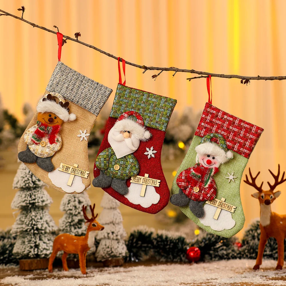 4 أنماط عيد الميلاد الجوارب الحياكة الكرتون ندفة الثلج علامة خشبية كيس الحلوى عيد الميلاد الديكور للمنزل شجرة عيد الميلاد هدية مزخرفة